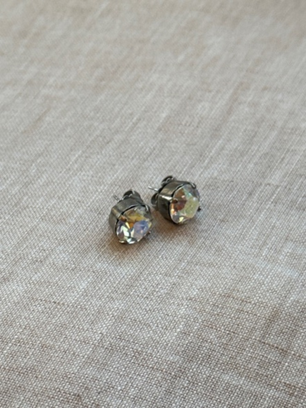 Sorrelli Crystal Stud Earrings - - Picture 5 of 6